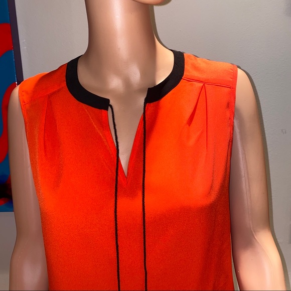 Sleeveless Top! - Picture 3 of 7